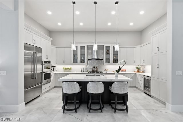 9700 Moonflower LN, Naples, FL 34114