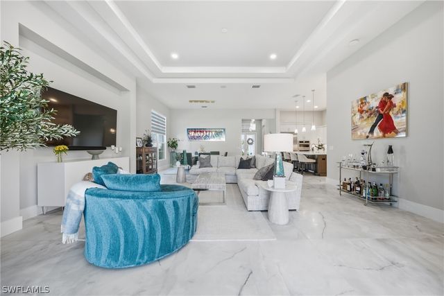 9700 Moonflower LN, Naples, FL 34114