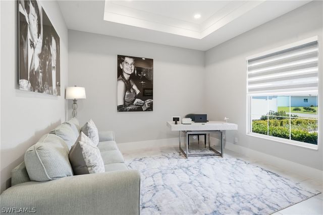 9700 Moonflower LN, Naples, FL 34114