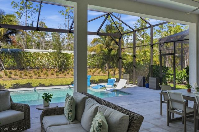 9700 Moonflower LN, Naples, FL 34114