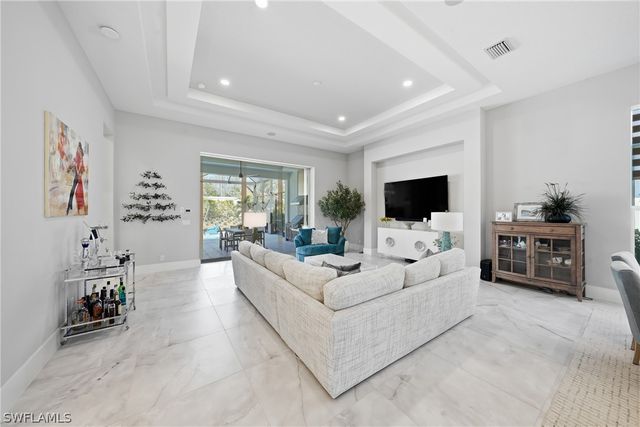 9700 Moonflower LN, Naples, FL 34114