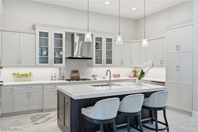 9700 Moonflower LN, Naples, FL 34114