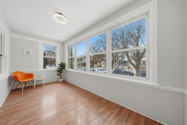 4735 N Kilbourn Avenue 1, Chicago, IL 60630