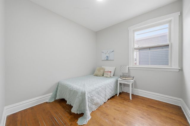 4735 N Kilbourn Avenue 1, Chicago, IL 60630