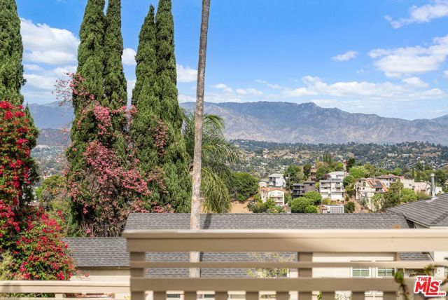 2220 Loveland Drive, Los Angeles, CA 90065