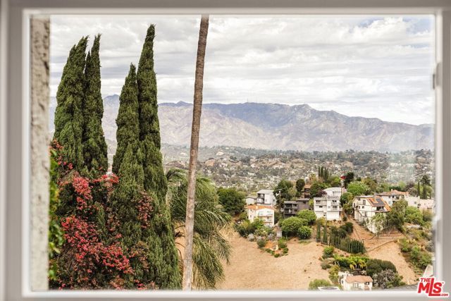 2220 Loveland Drive, Los Angeles, CA 90065