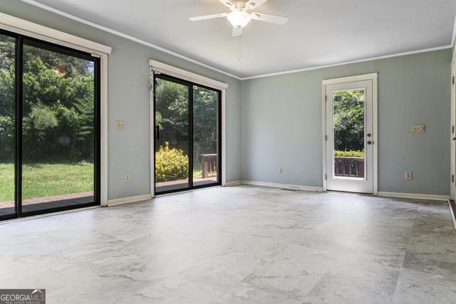 155 W Johnston Street, Forsyth, GA 31029