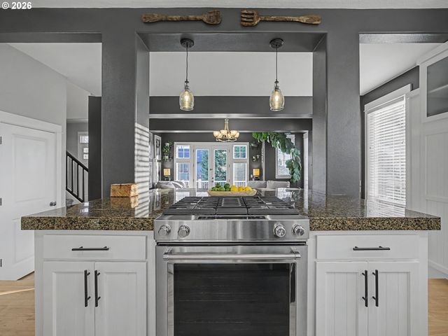 16429 Oak Tree Terrace, Oregon City, OR 97045