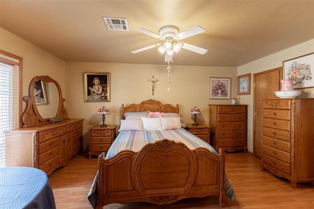 2204 Gray Dove Drive, Shawnee, OK 74804