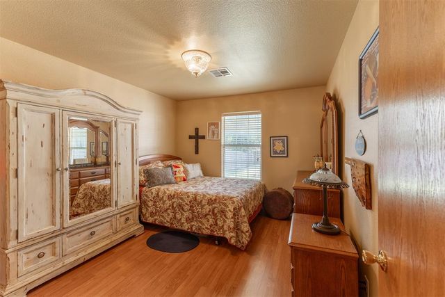 2204 Gray Dove Drive, Shawnee, OK 74804