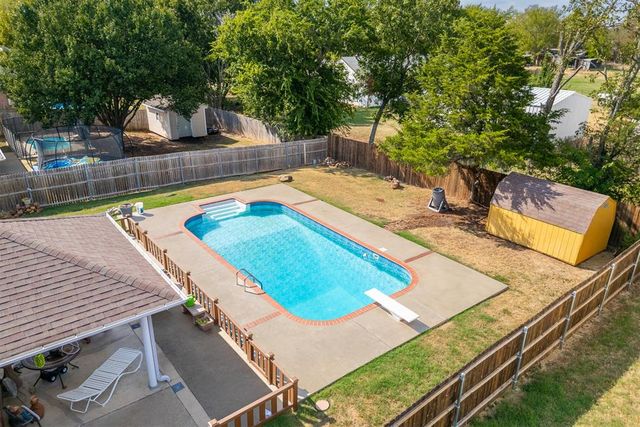 2204 Gray Dove Drive, Shawnee, OK 74804