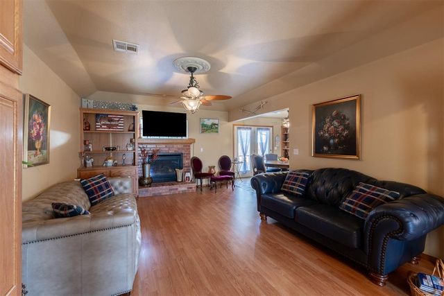 2204 Gray Dove Drive, Shawnee, OK 74804