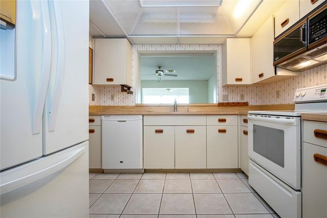 1605 DOWER WAY, Sun City Center, FL 33573