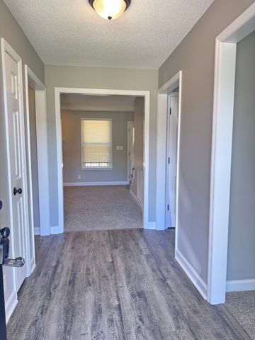 130 Shady Maple Dr, Clarksville, TN 37043
