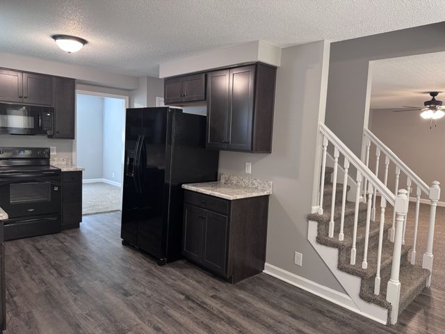 130 Shady Maple Dr, Clarksville, TN 37043