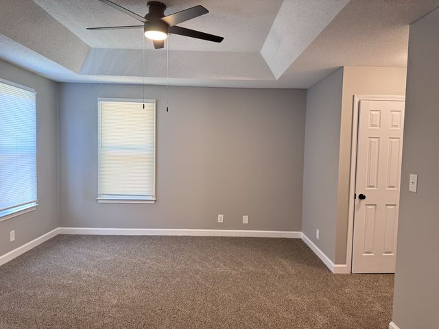 130 Shady Maple Dr, Clarksville, TN 37043