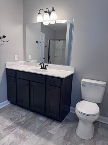 130 Shady Maple Dr, Clarksville, TN 37043