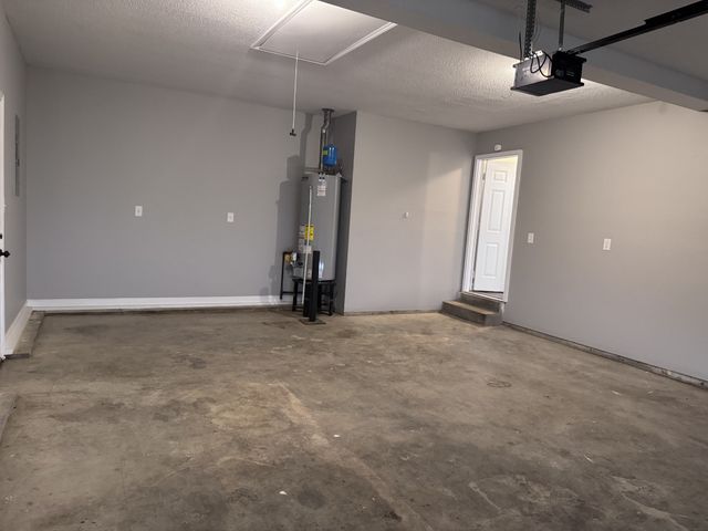 130 Shady Maple Dr, Clarksville, TN 37043
