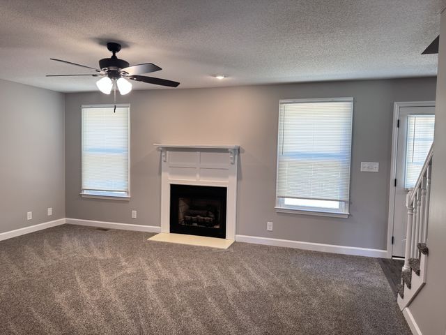 130 Shady Maple Dr, Clarksville, TN 37043