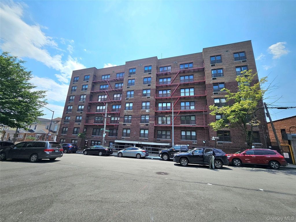 87-70 173rd Street 5P, Jamaica, NY 11432 — photo 2