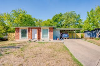 3304 Dolphin CV A, Austin, TX 78704