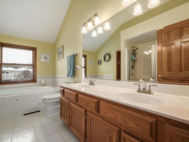 3431 Charlemaine Drive, Aurora, IL 60504