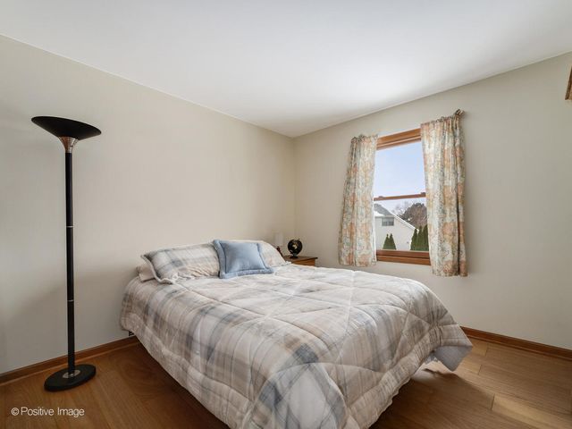 3431 Charlemaine Drive, Aurora, IL 60504