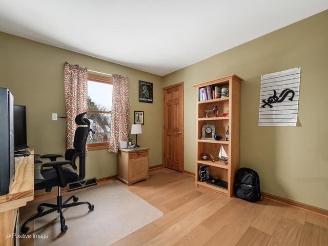 3431 Charlemaine Drive, Aurora, IL 60504