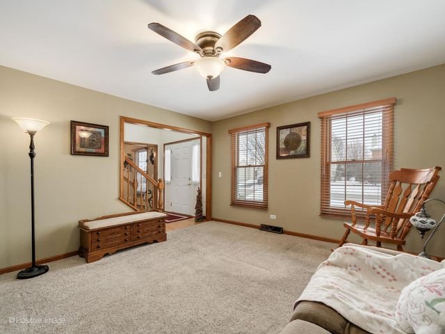 3431 Charlemaine Drive, Aurora, IL 60504