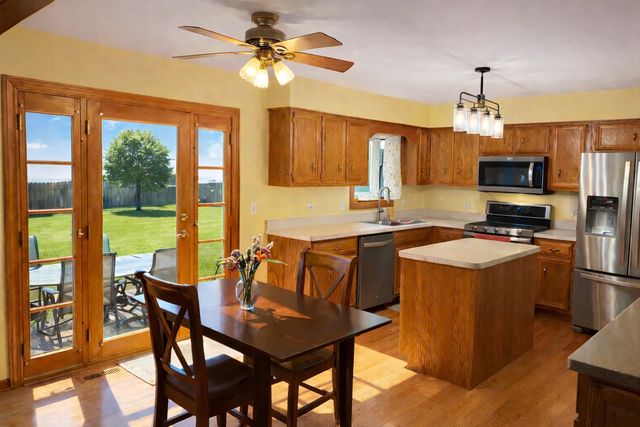 3431 Charlemaine Drive, Aurora, IL 60504