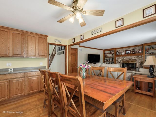 3431 Charlemaine Drive, Aurora, IL 60504