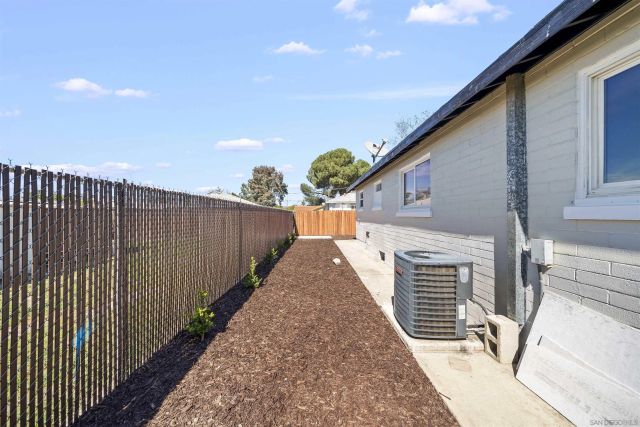 695 S Santa Fe South, Hemet, CA 92543