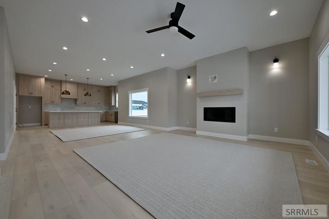 4378 Highland Springs Cir, Ammon, ID 83406