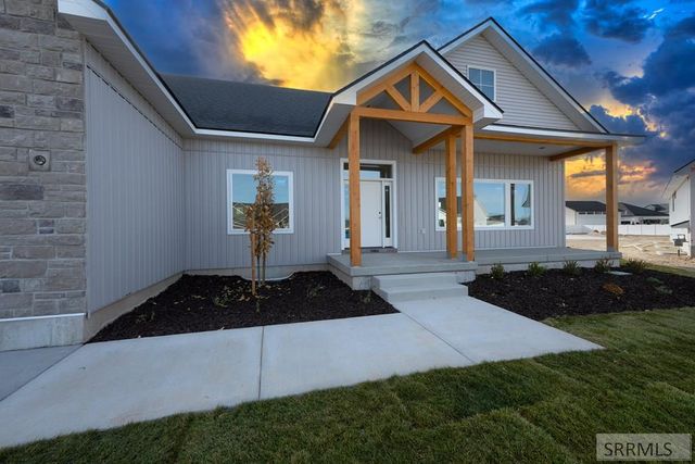 4378 Highland Springs Cir, Ammon, ID 83406