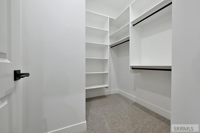 4378 Highland Springs Cir, Ammon, ID 83406