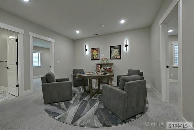 4378 Highland Springs Cir, Ammon, ID 83406