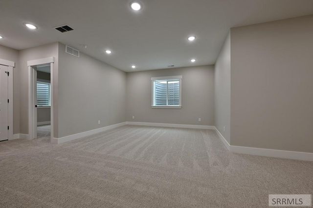 4378 Highland Springs Cir, Ammon, ID 83406