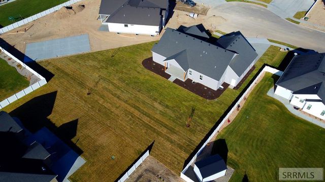4378 Highland Springs Cir, Ammon, ID 83406