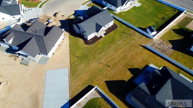 4378 Highland Springs Cir, Ammon, ID 83406