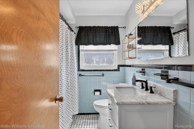 4000 Tulane Street, Dearborn Heights, MI 48125