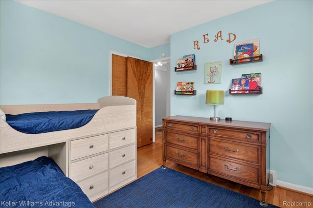 4000 Tulane Street, Dearborn Heights, MI 48125