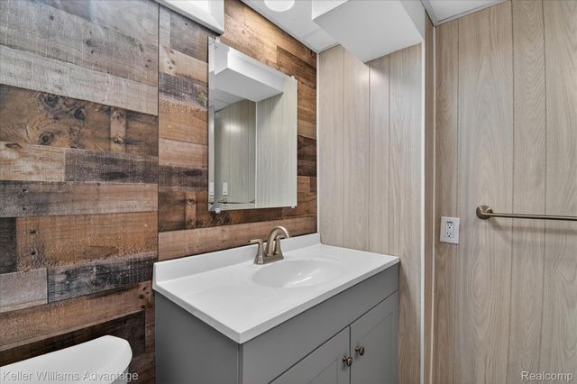 4000 Tulane Street, Dearborn Heights, MI 48125