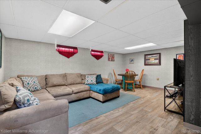 4000 Tulane Street, Dearborn Heights, MI 48125