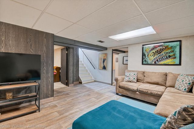 4000 Tulane Street, Dearborn Heights, MI 48125