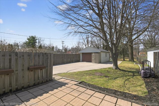 4000 Tulane Street, Dearborn Heights, MI 48125