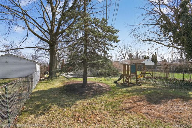 4000 Tulane Street, Dearborn Heights, MI 48125