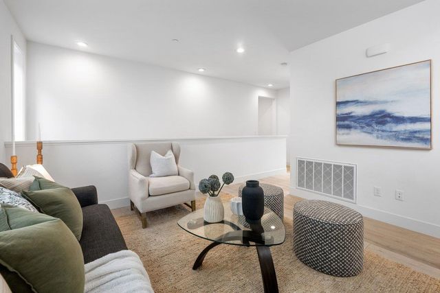 130 Harvest Street, Daly City, CA 94014