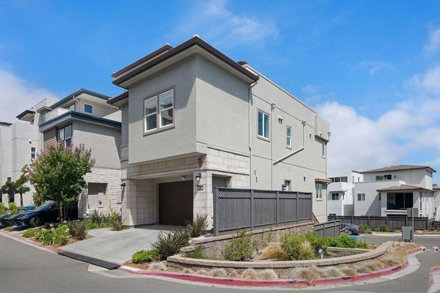 130 Harvest Street, Daly City, CA 94014