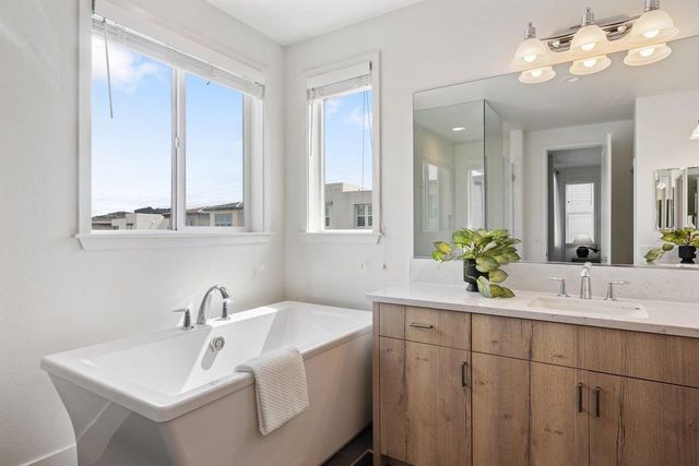 130 Harvest Street, Daly City, CA 94014