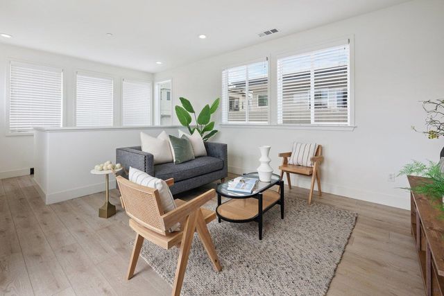 130 Harvest Street, Daly City, CA 94014